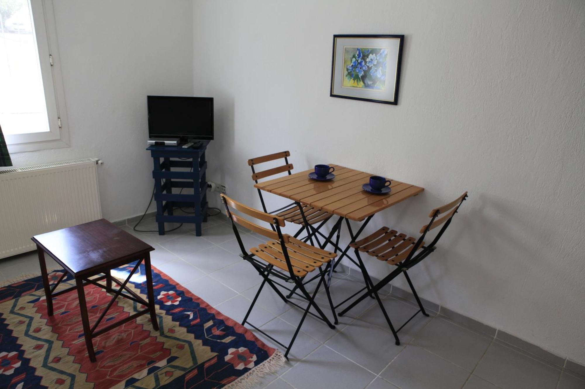 Emelce Apart Bodrum Exteriör bild